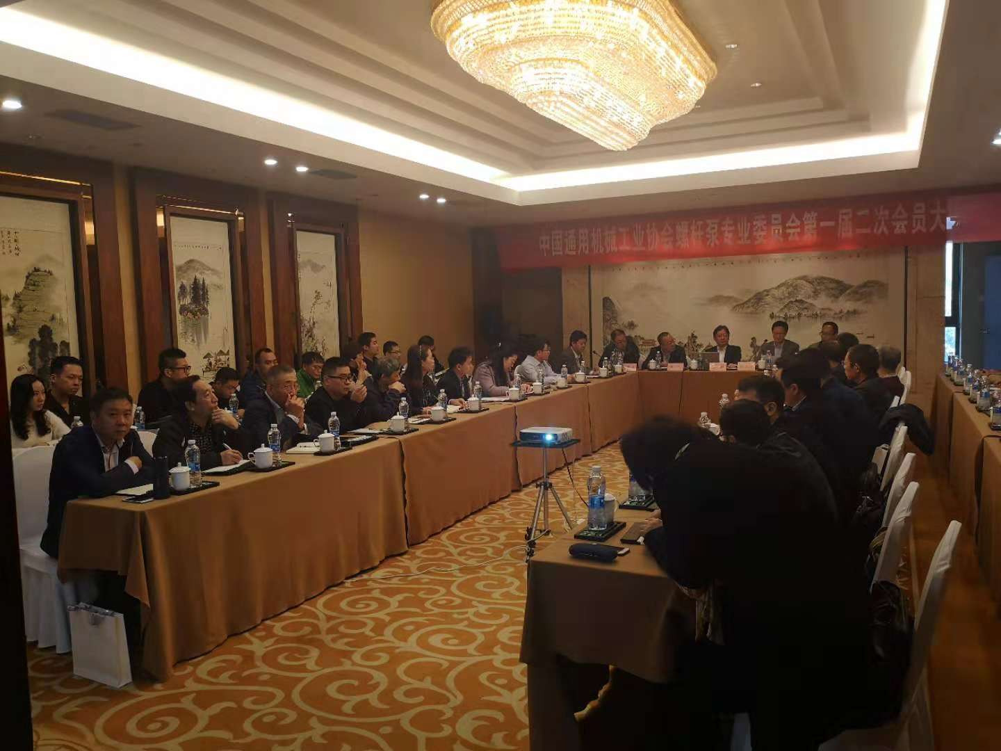 “中通協螺杆（gǎn）泵專業委員會（huì）一屆（jiè）二（èr）次會議”在寧波召開