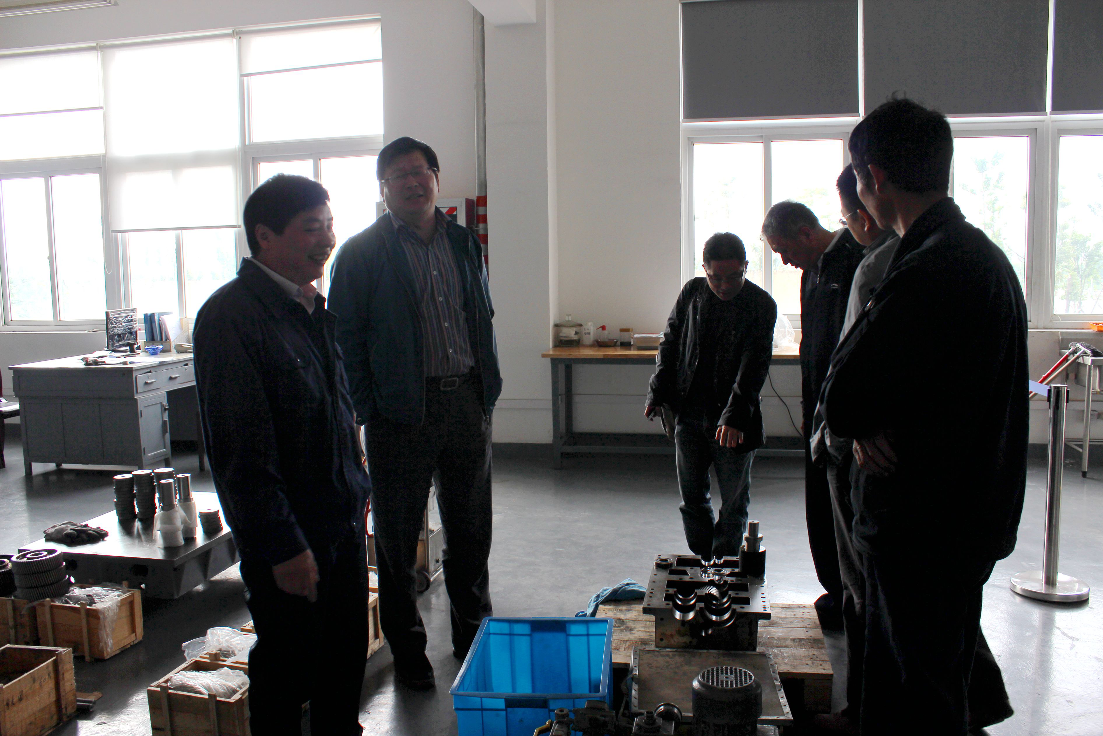 91污视频局科技局領導蒞（lì）臨（lín）我司指導工作